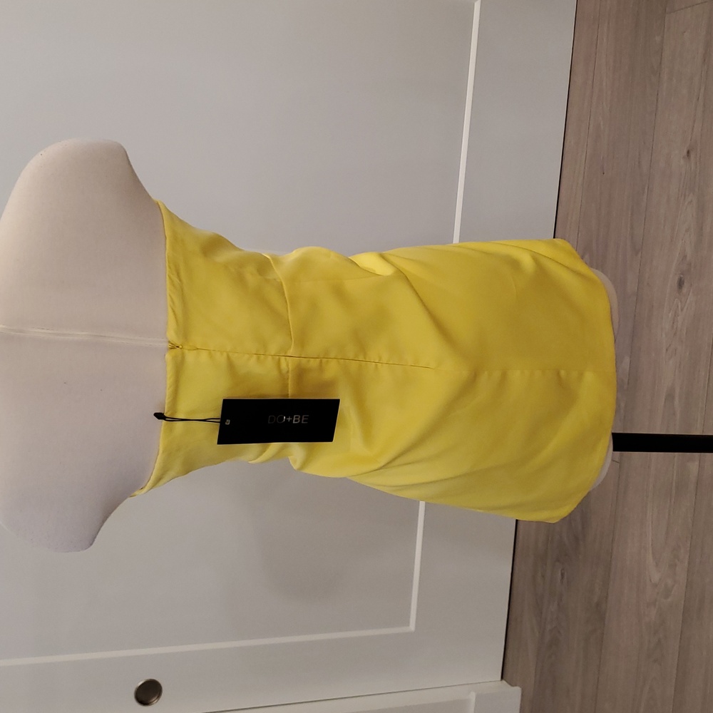 DO+BE Vibrant Yellow Strapless Dress With A Flower Accent Size L new with tags - Picture 6 of 9